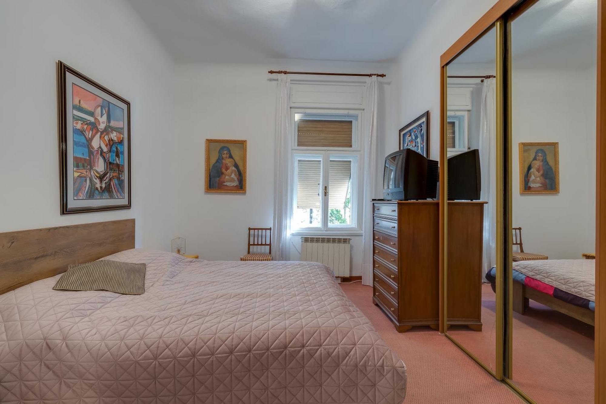 City Apartment With Garden - Happy Rentals Rijeka Exteriör bild