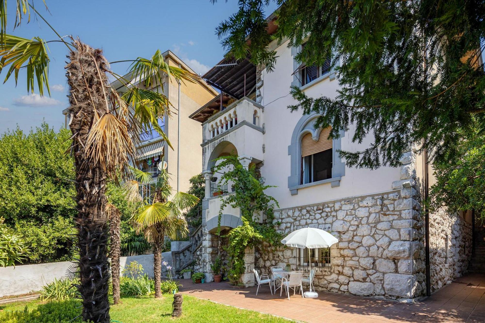 City Apartment With Garden - Happy Rentals Rijeka Exteriör bild